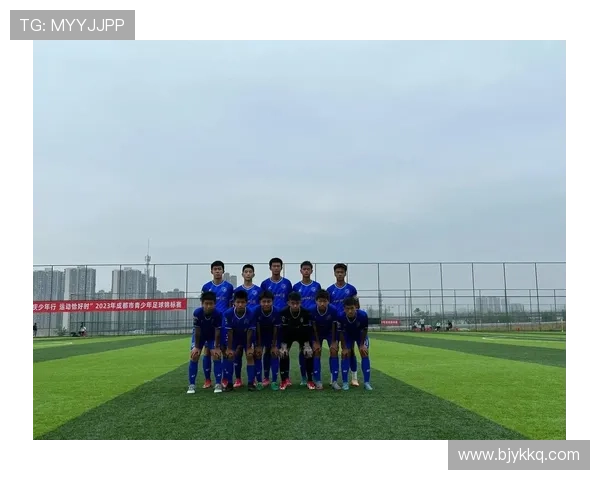 成都足球队在世界锦标赛中的耐力表现分析与点评 成都足球队在世界锦标赛中的耐力表现分析与点评